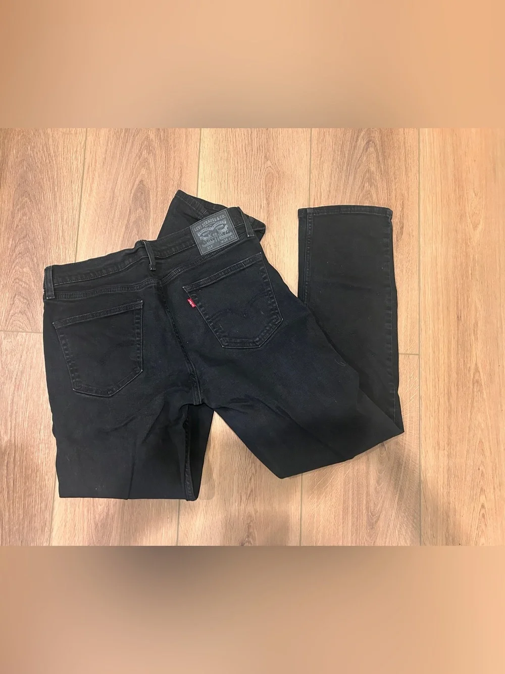 Levi's Black Men's Skinny Jeans - Classic Dark Denim